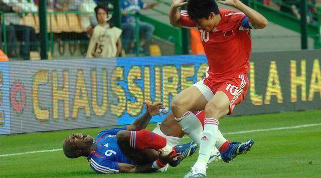 在36岁复出的他总是和郑智联系在一起_吉布里尔·西塞_球迷_法国