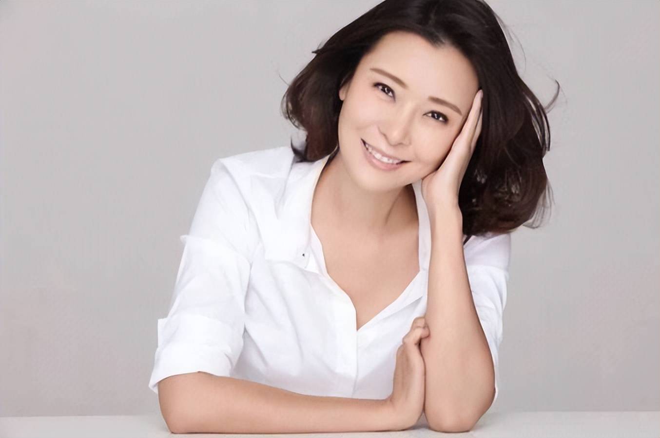 自由女神柯蓝:追求幸福的多元化人生_李泉_婚姻_感情