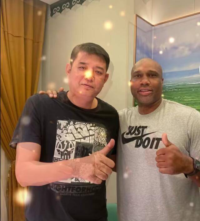 巩晓彬再次现身,这次是见老友,儿子和老帅叶鹏伴随左右_篮球_时候