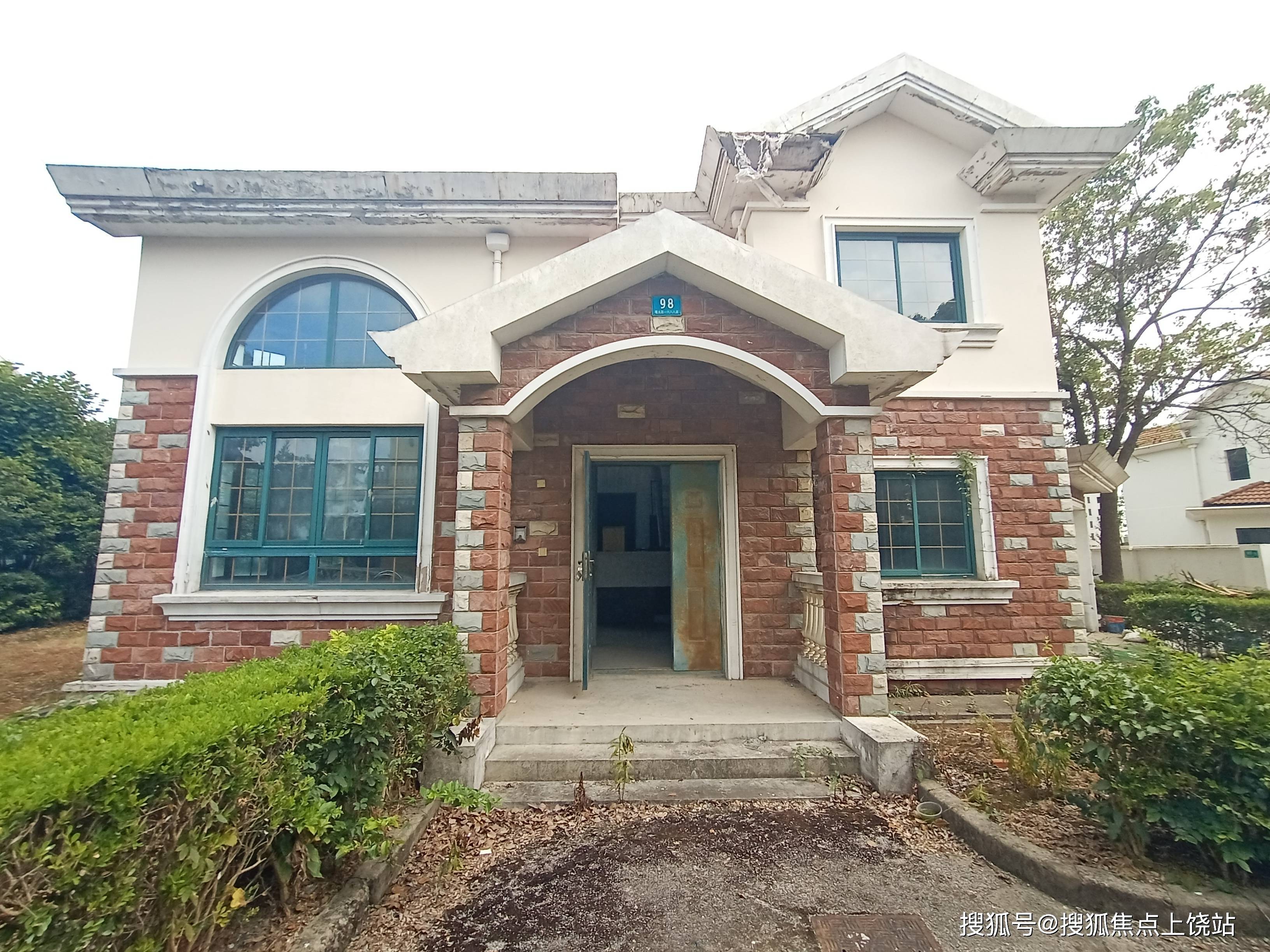 闵行马桥【山水世纪别墅】小区环境怎么样?_上海_国际网球中心_服务