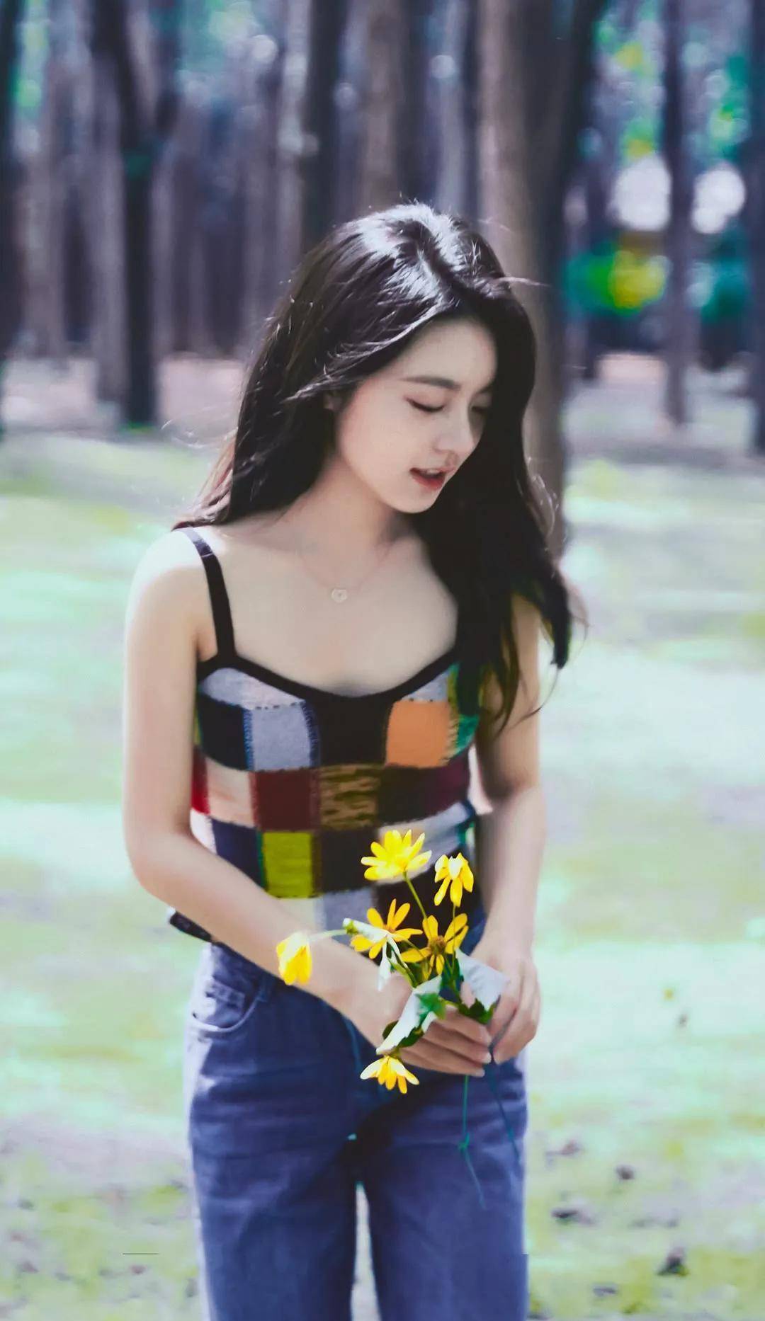 18岁赵今麦晒照,上大学后浓妆换成素颜,这颜值变化美翻了_赵金麦_照片