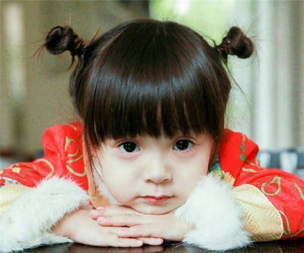 第三季的哈琳已经差不多5岁啦,对比同期比较小的萌娃,哈琳已经开启