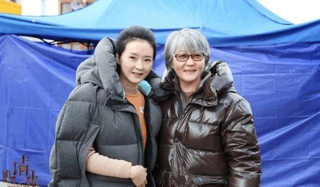 这部戏的主演是鞠婧祎,炎亚纶,韩栋,张予曦,朱圣祎,张芷然,看演员表就