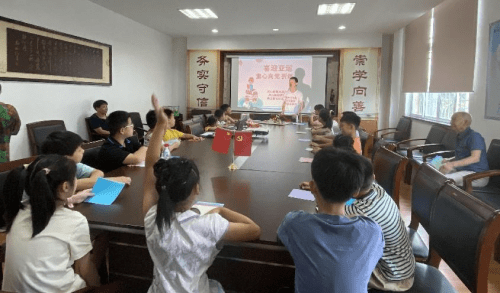 社区新时代文明实践站巧变“家门口”的公益暑期班 (图3)