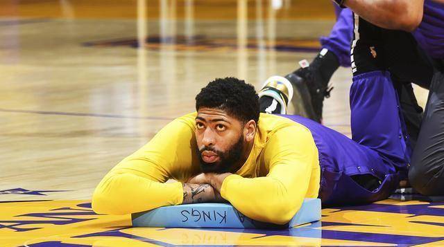 浓眉哥受伤促进湖人交易,比尔即将联手詹姆斯?