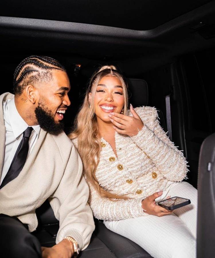 唐斯女友与卡戴珊小妹和好,两人曾因tt而绝交_科勒_凯莉_支持