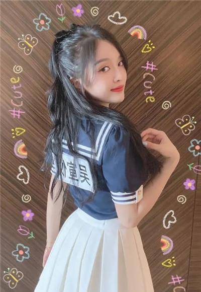如今火箭少女已经解散,吴宣仪也从女团偶像的身份转变为女艺人,所以接