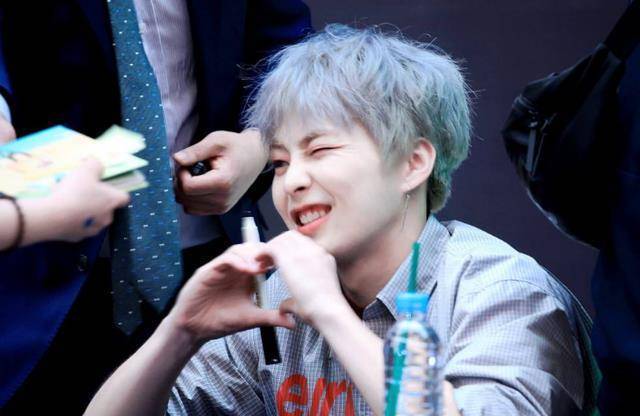 不得不说,金俊勉这个队长当得不容易,吃成员吃不