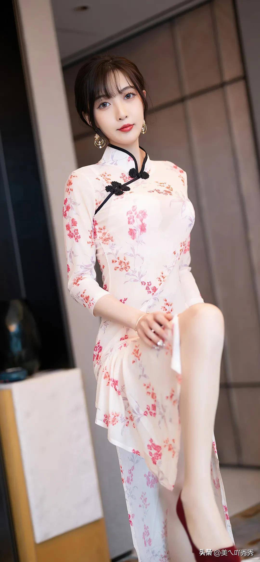 嫩图欣赏丨旗袍:中国传统文化中的一颗璀璨明珠_女性_魅力_艺术