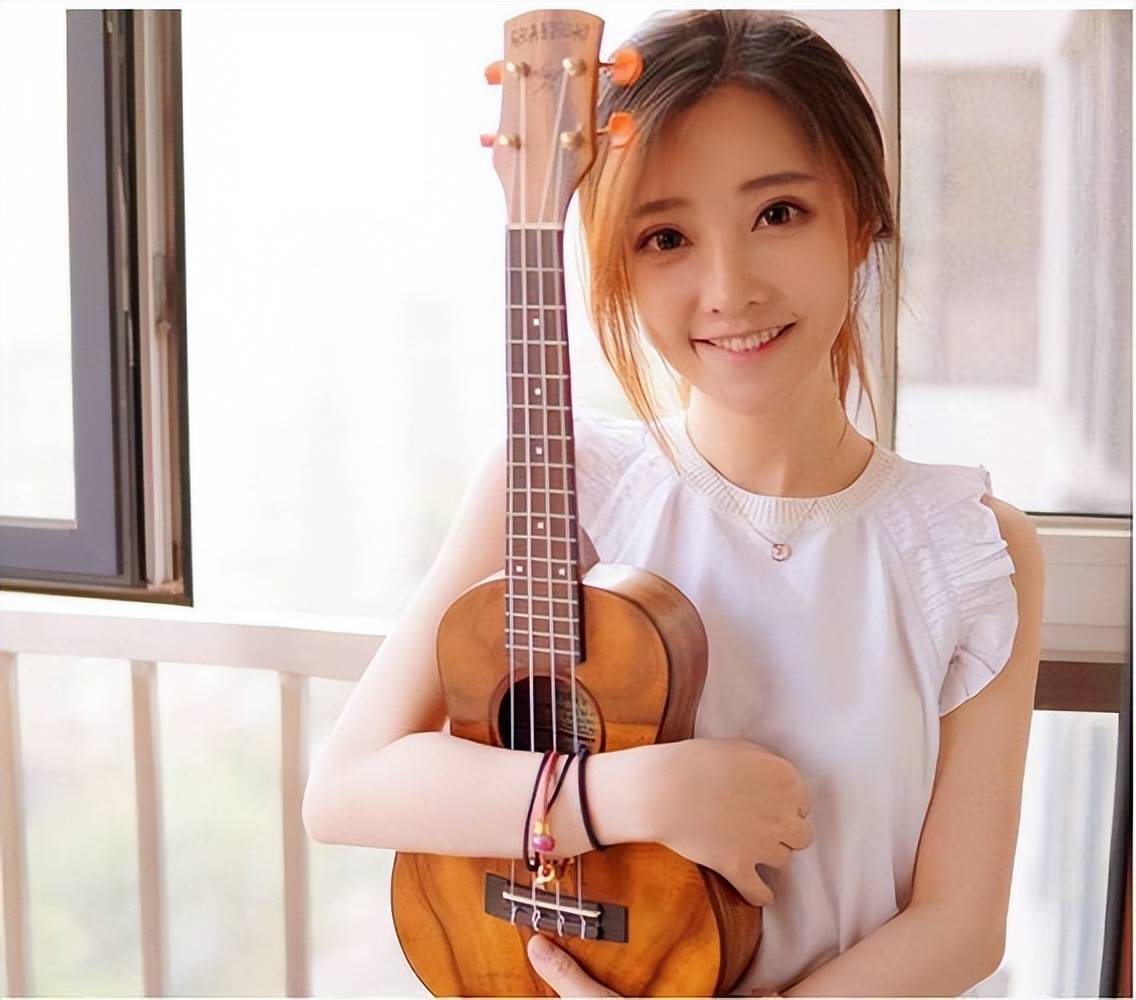 冯提莫:众议纷纷的女星,曾陪睡富二代,遭大尺度视