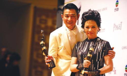 刘德华除妻子外最宠爱的女人,子女待她不孝,华仔却愿养她一辈子