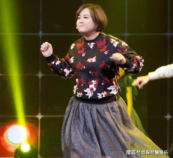 贾玲罕见更新动态,跌破200斤体重大关,粉丝集体喊话女团出道_减肥