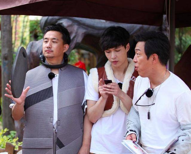 张艺兴黄渤黄磊再重聚!