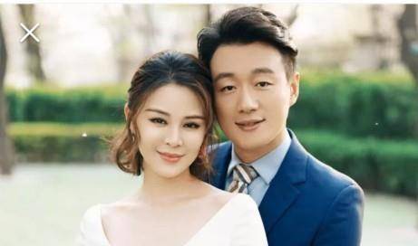 佟大为和老婆狂秀恩爱,嘴对嘴惹人羡,疑喝高满脸通红,妻子娇羞_生活