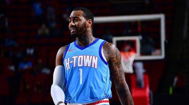 沃尔哈登组合首秀55 17 12!