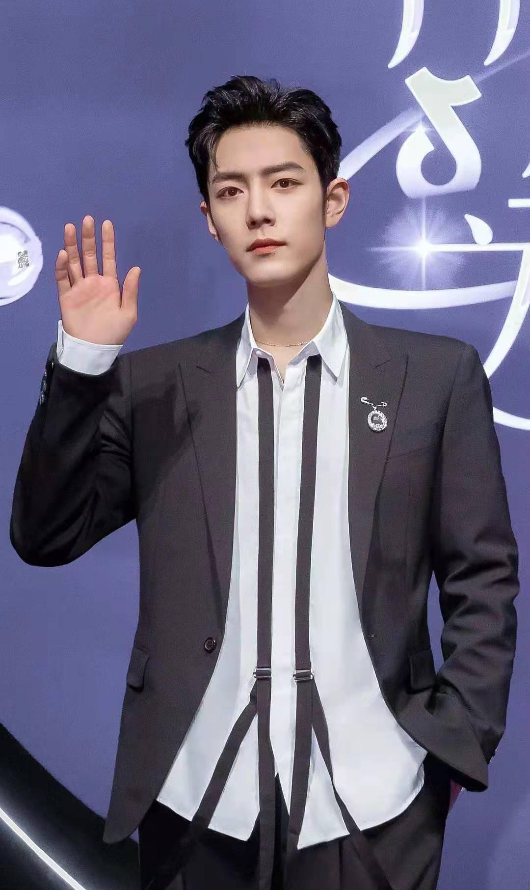 王一博明明抢代言?