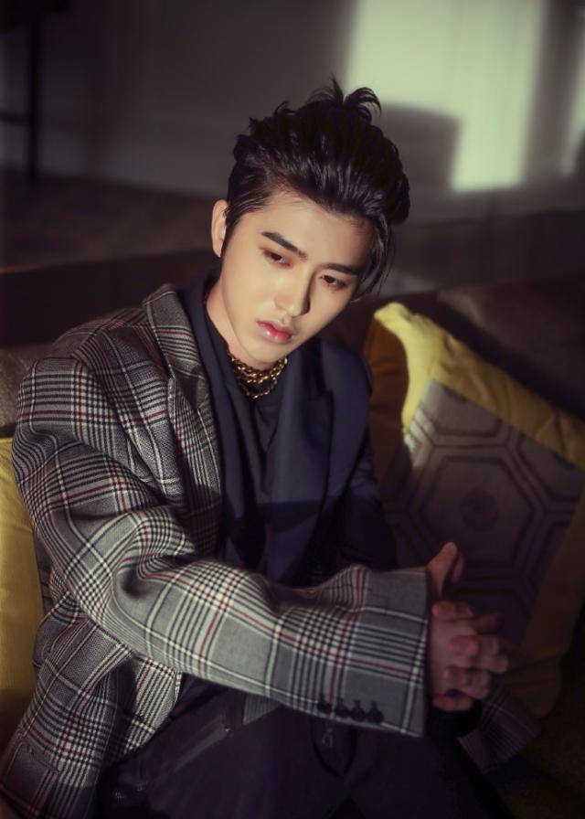 我求你们别再粉蔡徐坤了_销售_直播_ikun