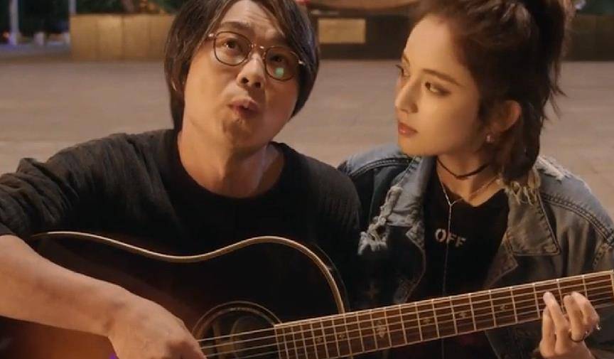 《缝纫机乐队》拍摄时大鹏滥用职权,给娜扎加吻戏,乔杉表示无奈_古力