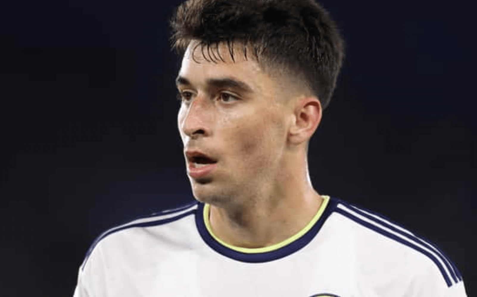 人正在与埃兰路酋长就永久转会退出进行谈判_承诺_马克·罗卡_西班牙