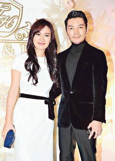 叶璇艾特小默先生示威前任,两人以爱心互动,网友:又在一起了?