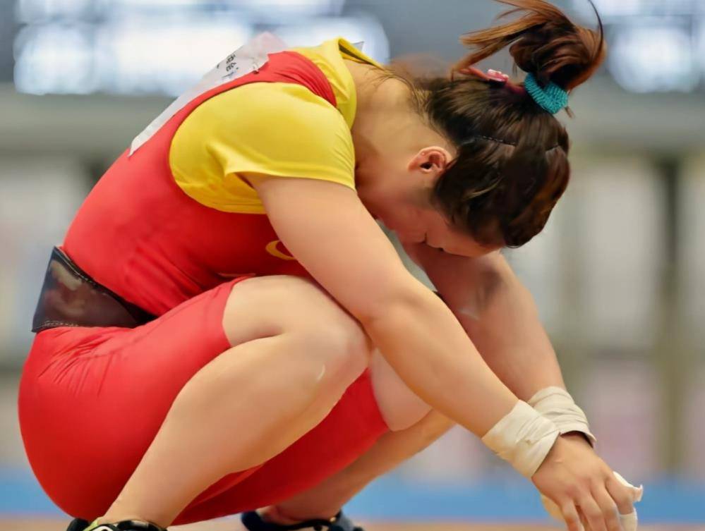 辽宁举重英雄才力:8年夺冠60个,退役当保安,33岁病逝仅剩300元_训练