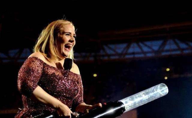 英国歌后阿黛尔adele减肥秘诀公开!半年轻40斤不反弹_食物_网友_热量