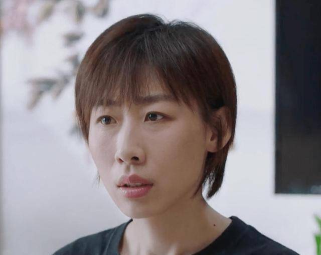 《我在他乡挺好的》生活不易,幸好有你_胡晶晶_都市_职场