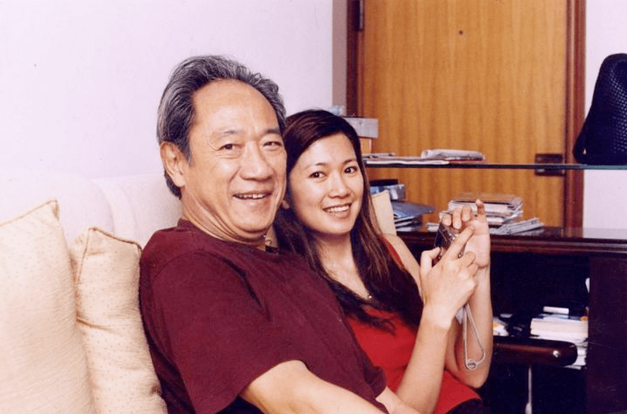 80年代当红女星李芸:母亲早逝,父亲是知名演员,巅峰时远走国外_李志