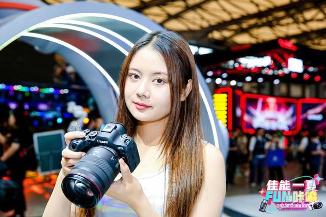 观众热情燃爆现场 chinajoy佳能展台精彩继续_互动_产品_影像