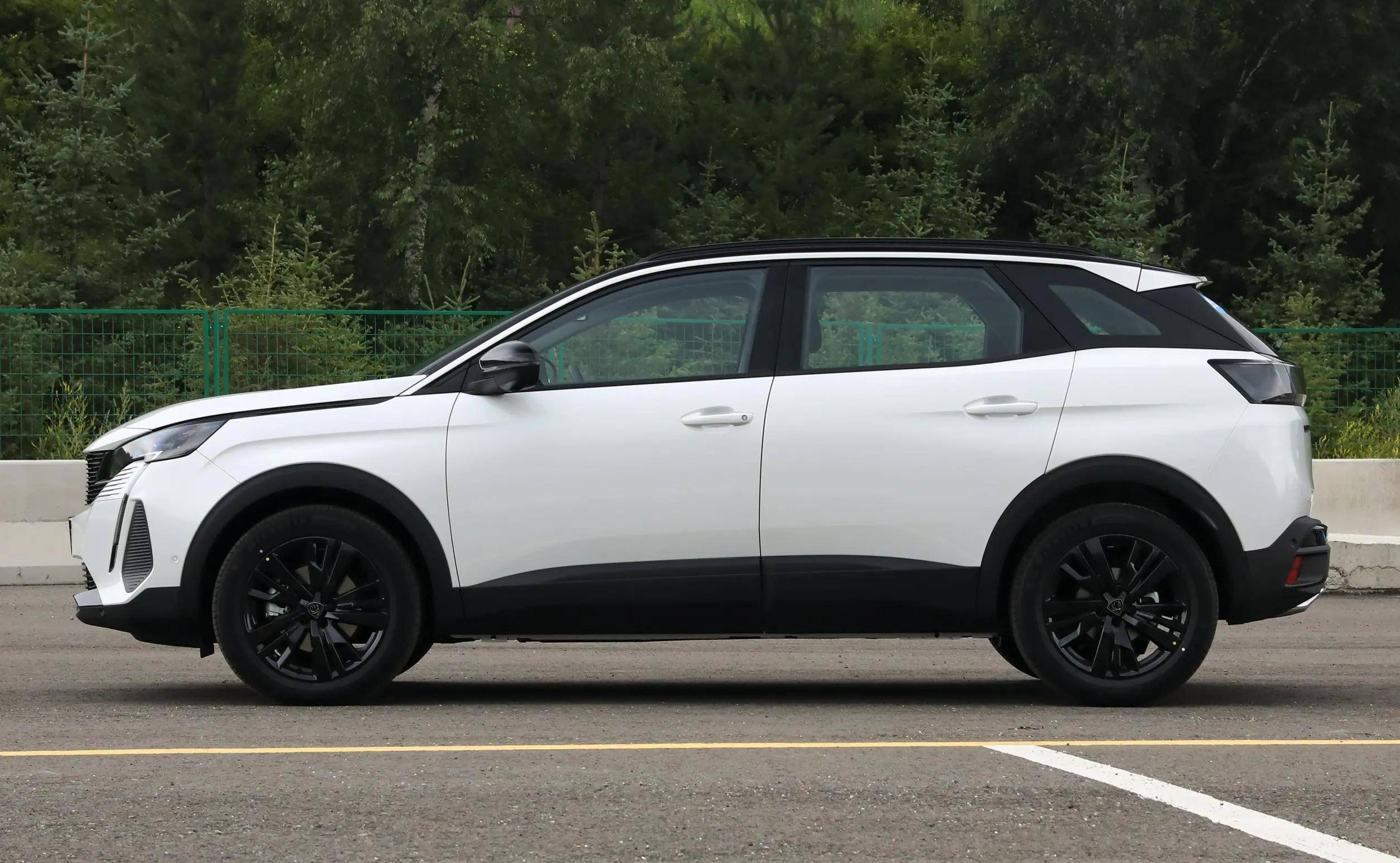 97万元,外观精致动感,东风标致新4008开启预售!_搜狐汽车_搜狐网