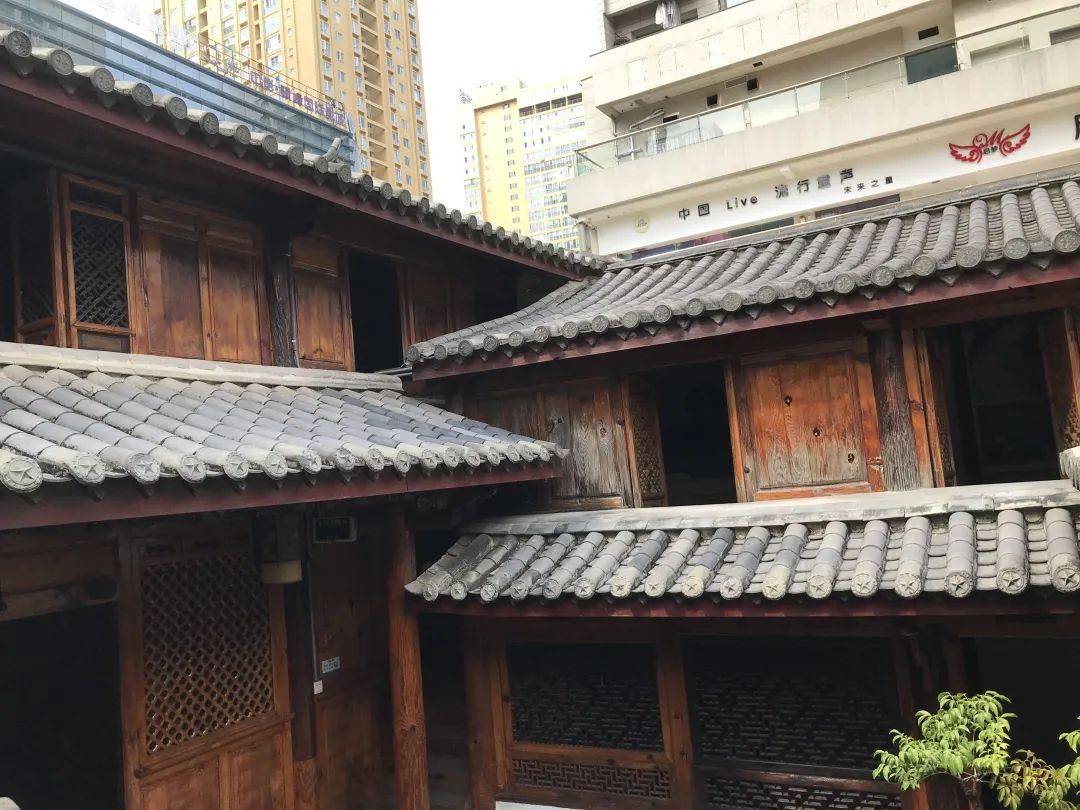 走进楚图南故居_文山楚