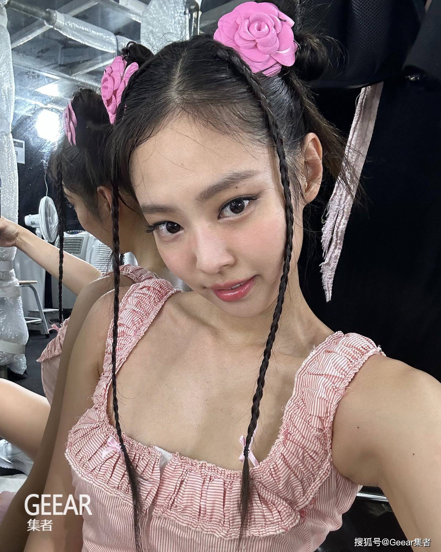 细数jennie的时髦舞台编发造型,你最喜欢哪一款!_长发_度假_艳阳