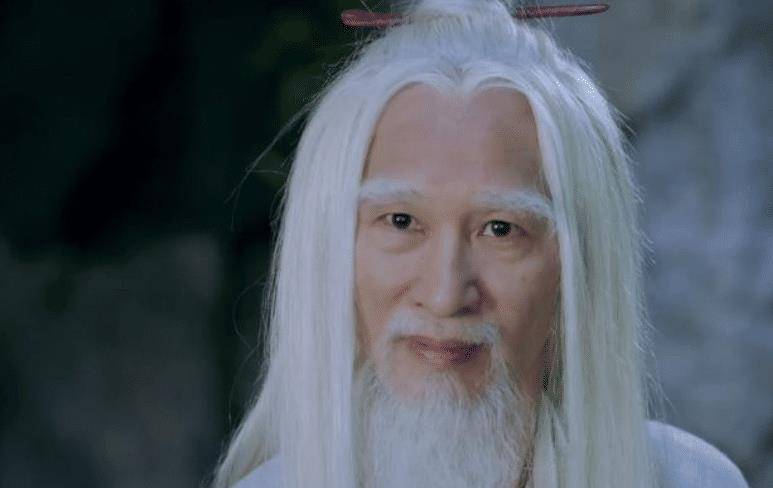 令狐冲能达到无剑境界,为何风清扬达不到?他被骗去江南就是答案_剧照_华山_阶段