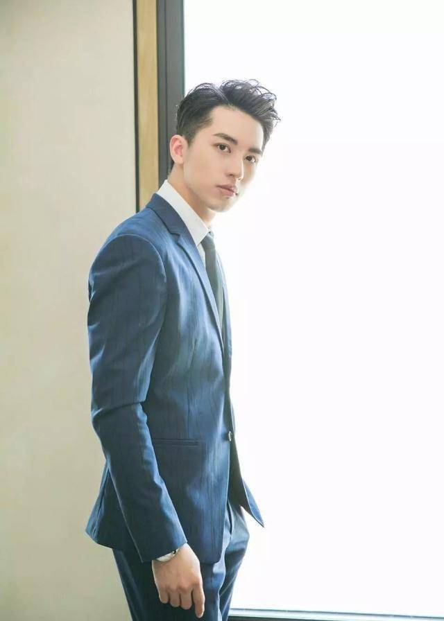 张云雷凉?何猷君求婚成功?黄景瑜近况?许魏洲发展?热巴人缘?