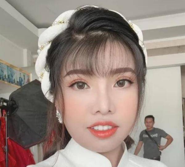 5万整容嫁给本地富豪,最后却被抛弃,她现状如何了_郭金凤_因为_生活