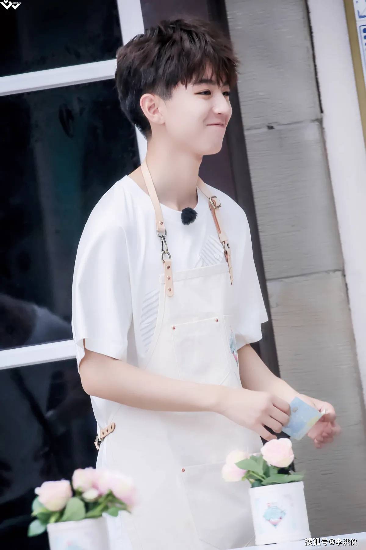 600万人抢4000张票,女孩花20万找黄牛买票_王俊凯_王源_易烊