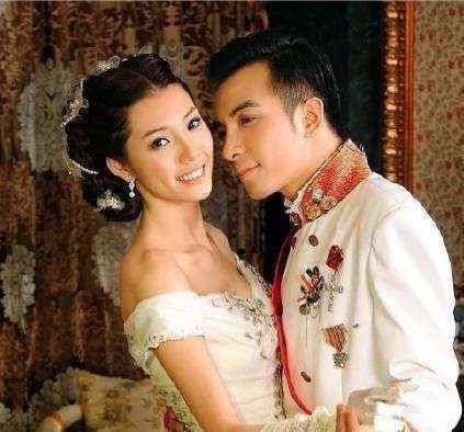 郑建鹏:娶到美女模特,和老婆拍视频积攒5千万粉,一年赚几套房_颜真_严