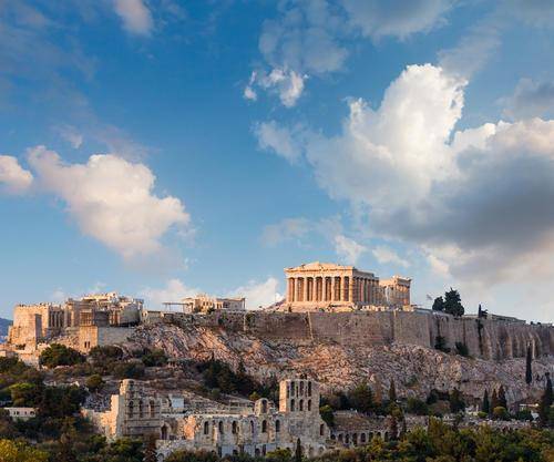 女子跑马拉松夺冠,到终点衣服没湿大气不喘,亚军:全程都没见她_罗茜