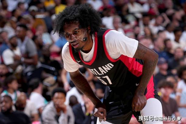 球员,与排名榜首的传奇球星皮特-马拉维奇(pete maravich)只有3分的