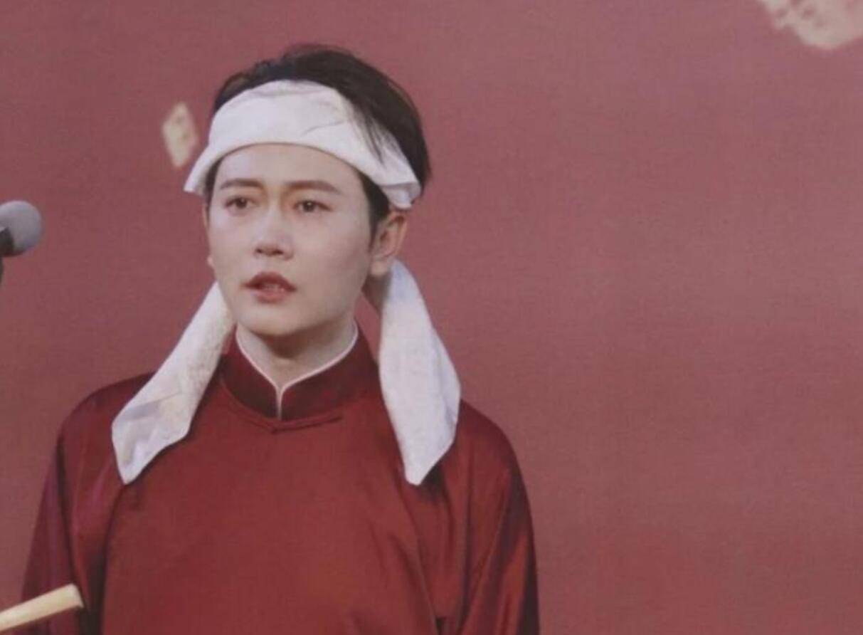 "火遍全网,刹车哭成经典,于谦干儿子孟鹤堂前途无量_相声_周九良_舞台