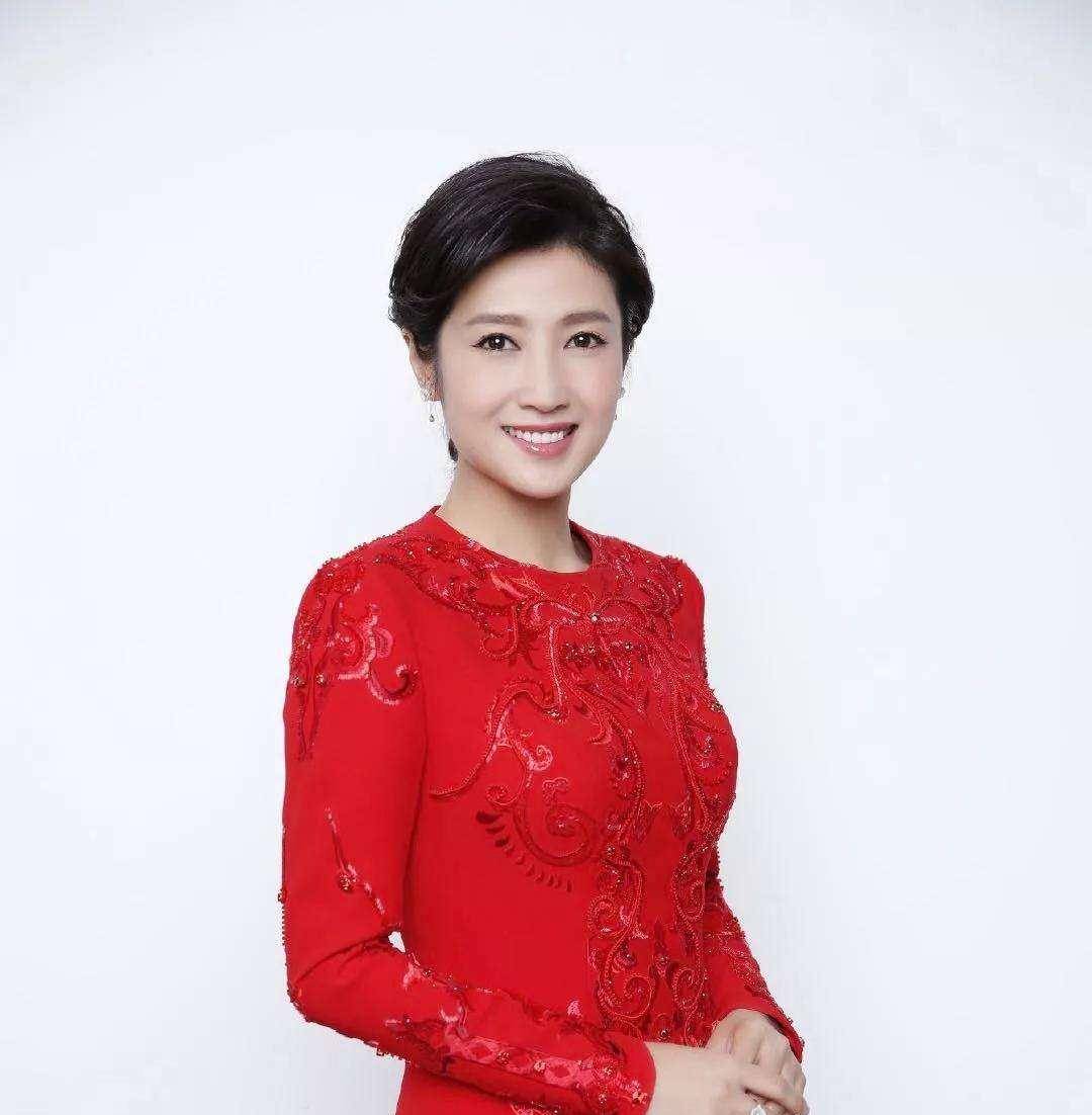 著名导演蒋虎:与主持人春妮分手后单身至今,午夜梦回时可后悔过_中央