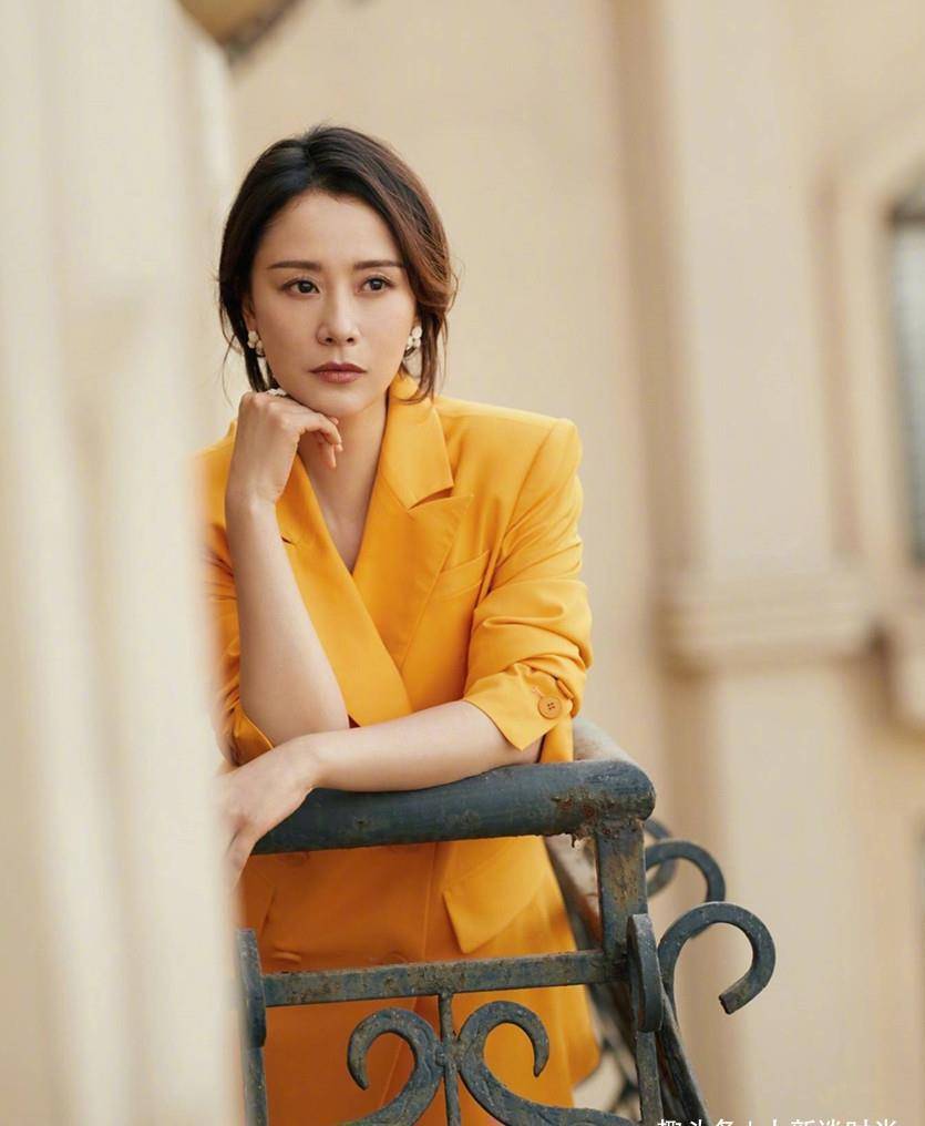 学学海清怎么穿,气质大方又优雅_服装_造型_年龄