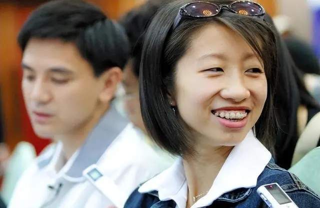 "杠上飞燕"陆莉:她打造的高低杠满分成绩,至今难以超越_中国体操队