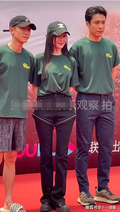 张一山新剧开机,与张天爱同框暴露身高,被调侃只有1米65_网友_韩东