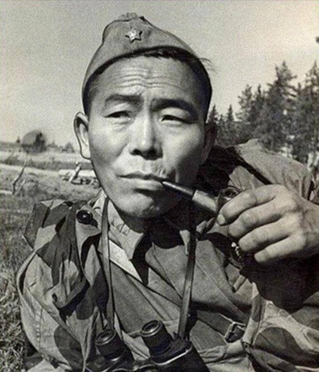 干啥啥不行的诺莫科诺夫,为何被选去当狙击手,获苏联万人敬仰_德军