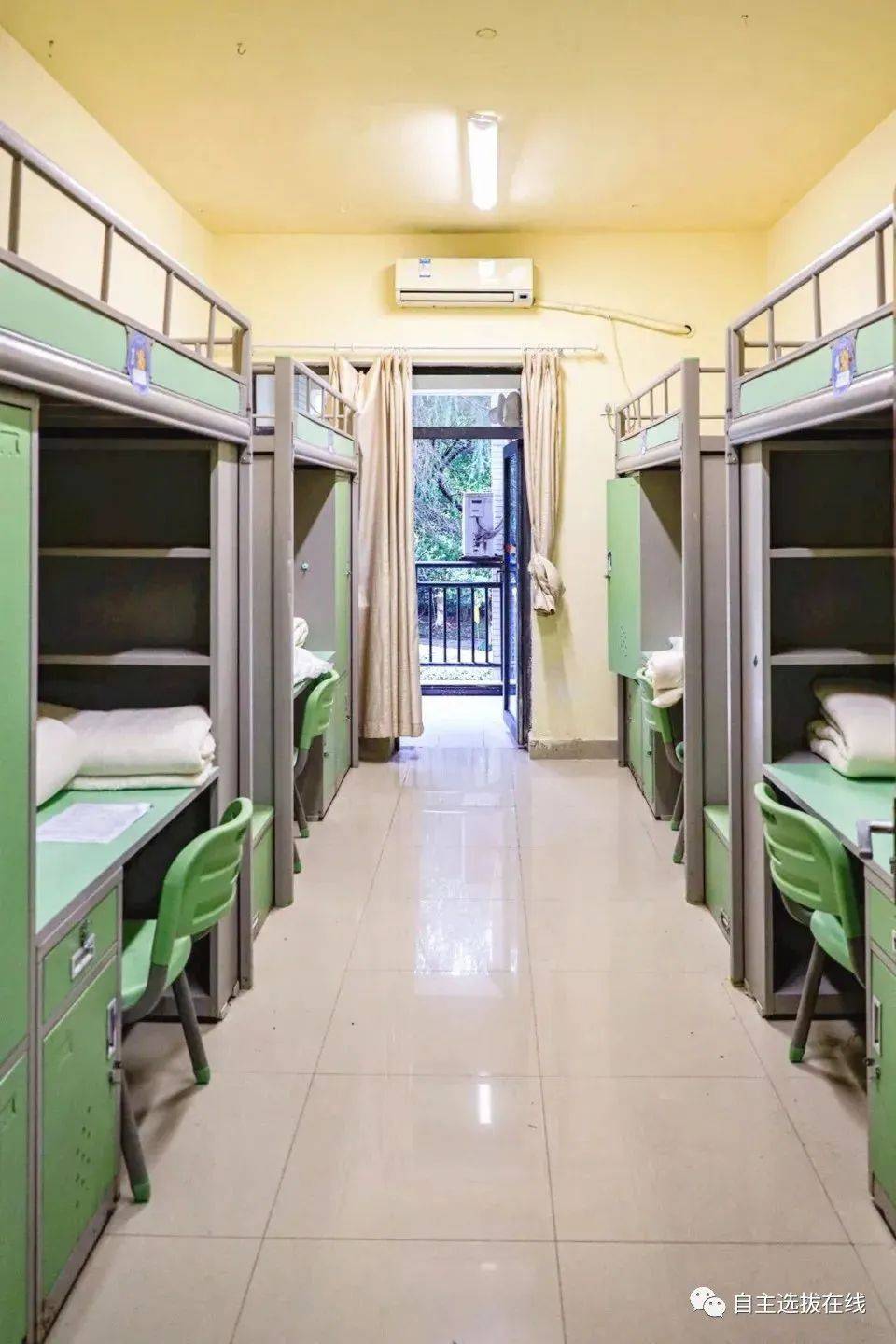 武汉大学大一新生寝室图片