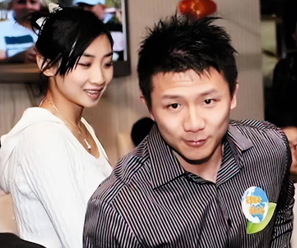 分手8年陈一冰吐槽前任!何雯娜反击渣男行为,抖陈太不光彩一幕