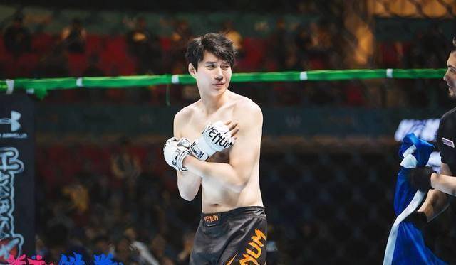 《羞羞的铁拳》老梗也能笑出腹肌开心麻花系列配乐更是神来之笔_艾伦