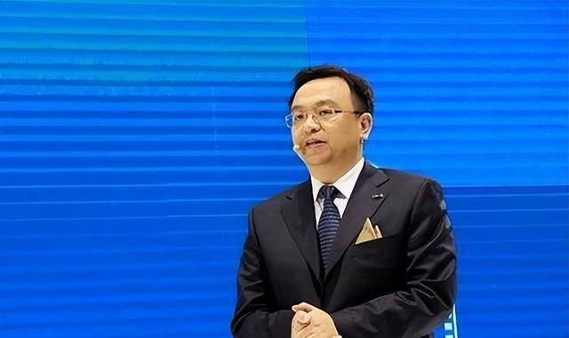 王传福:13岁丧父15岁丧母,嫂子卖嫁妆供学,身价290亿不忘兄嫂_王传方