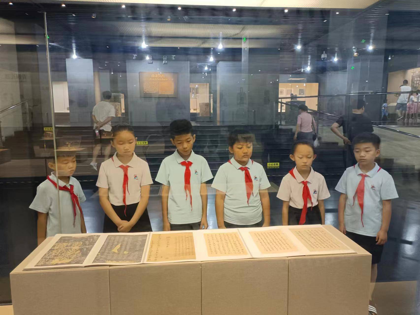 河南安阳:安阳市文博源小学开展暑期研学实践教育活动_文字_中国_甲骨